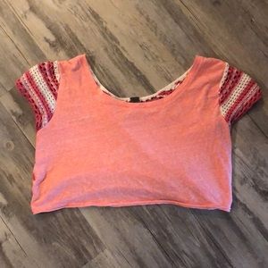 Crop top
